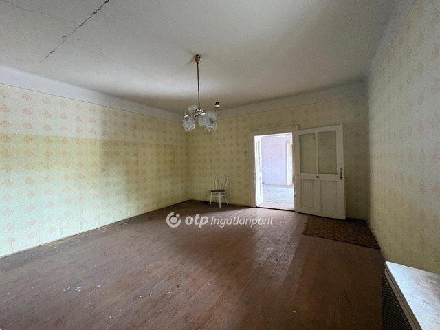 Eladó családi ház, Szigetszentmiklóson 63.9 M Ft, 3 szobás