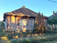 Eladó családi ház, Tiszacsegén 23 M Ft, 3 szobás