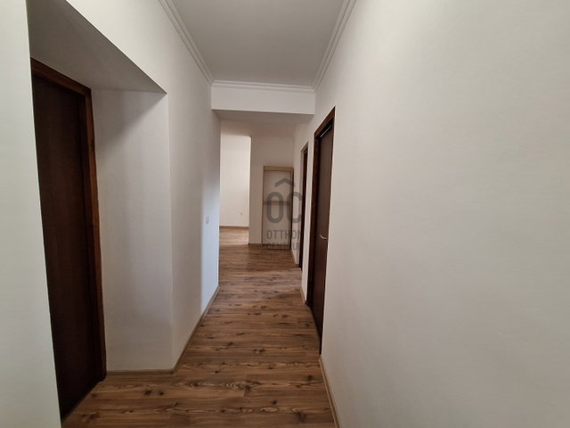 Eladó családi ház, Tolnán 79 M Ft, 8 szobás