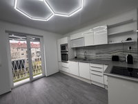 Eladó téglalakás, Komlón 42 M Ft, 3+1 szobás