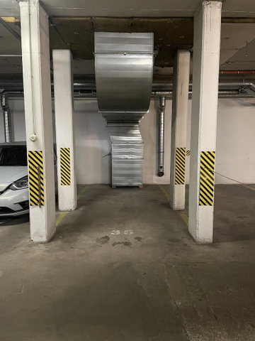 Kiadó garázs, Budapesten, VIII. kerületben, Szerdahelyi utcában