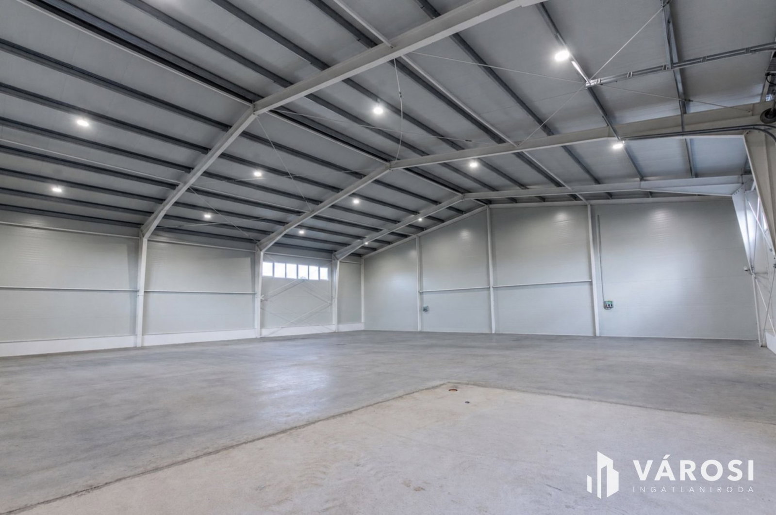 473m² · 660.000 ft
