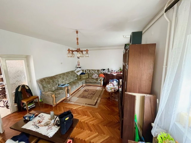 Eladó családi ház, Székesfehérvárott 74.9 M Ft, 6 szobás