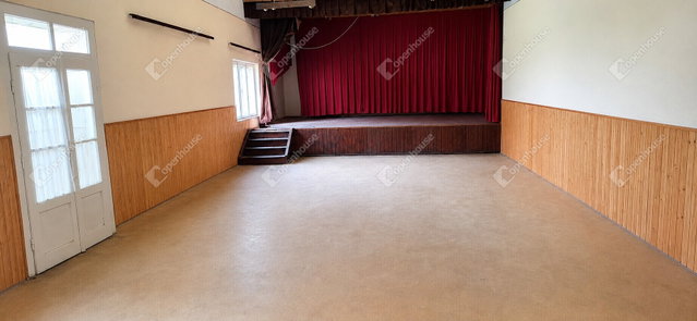 Eladó családi ház, Bodrogolasziban 24 M Ft, 6 szobás
