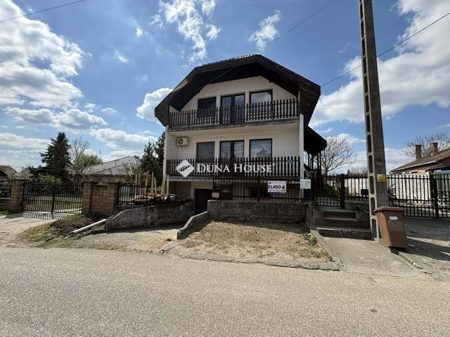 Eladó családi ház, Ócsán 79.9 M Ft, 5 szobás