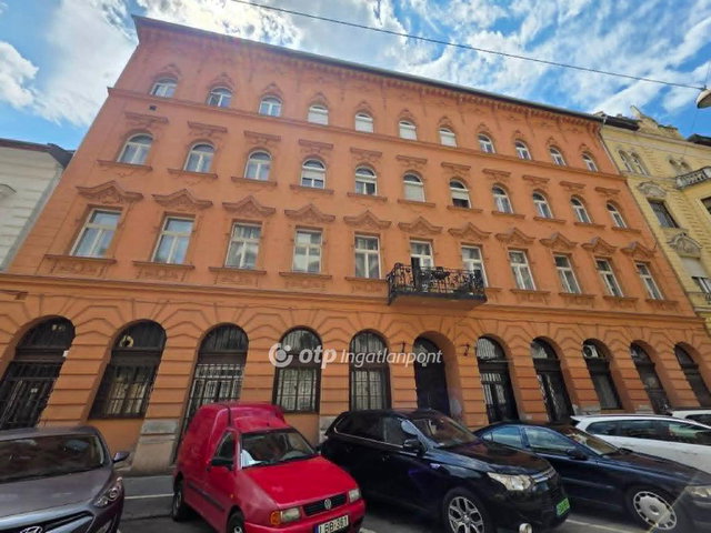 Eladó téglalakás, Budapesten, VI. kerületben 98 M Ft, 2 szobás