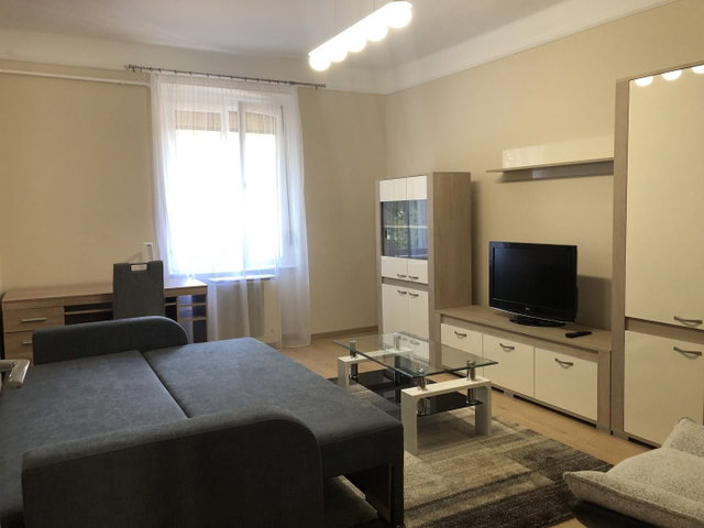 Kiadó téglalakás, albérlet, Debrecenben 230 E Ft / hó, 2 szobás