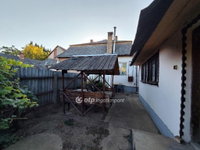 Eladó ikerház, Tégláson 33 M Ft, 2 szobás