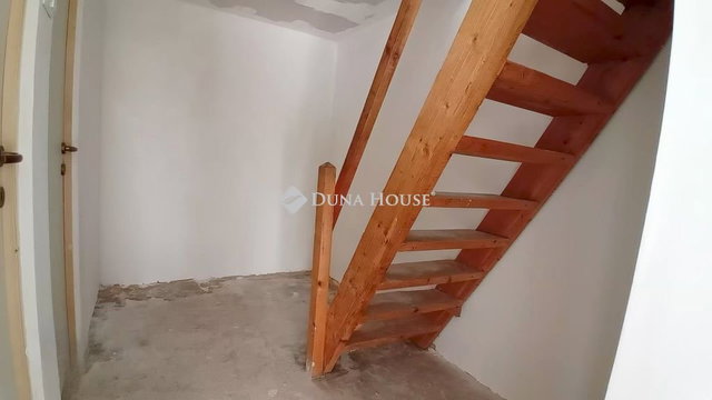 Eladó nyaraló, Enyingen 17 M Ft, 2 szobás / költözzbe.hu