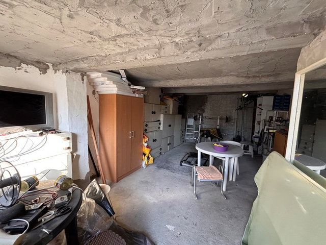 Eladó családi ház, Pécsett, Orsolya utcában 39 M Ft