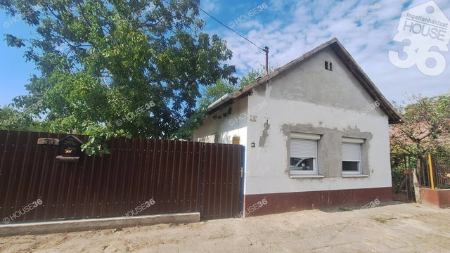 Eladó családi ház, Gátéren 29.9 M Ft, 1 szobás