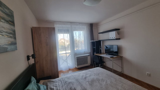 Kiadó téglalakás, albérlet, Szegeden 240 E Ft / hó, 2 szobás