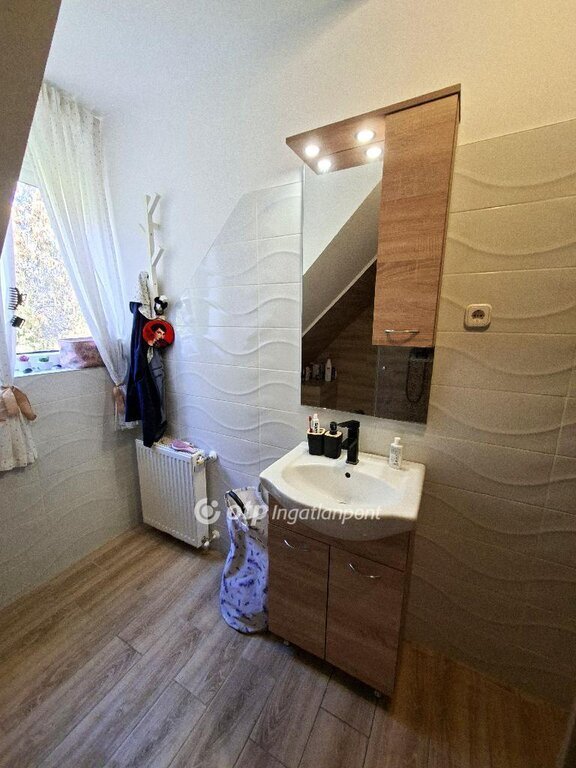 Lakás · 3 hálószoba · 57 m² · 72.000.000 Ft