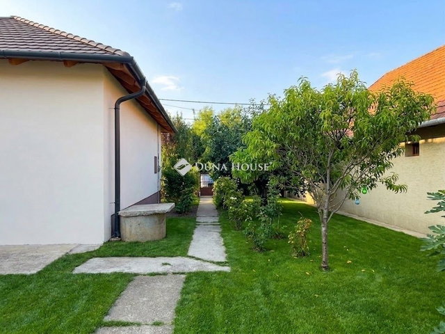 Eladó családi ház, Bicskén 79 M Ft, 3 szobás