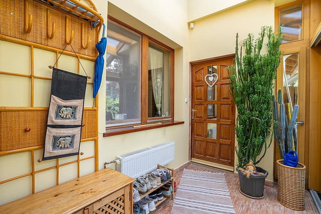 Eladó családi ház, Budapesten, III. kerületben 219.9 M Ft