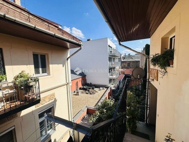 Eladó téglalakás, Budapesten, VIII. kerületben 78.5 M Ft