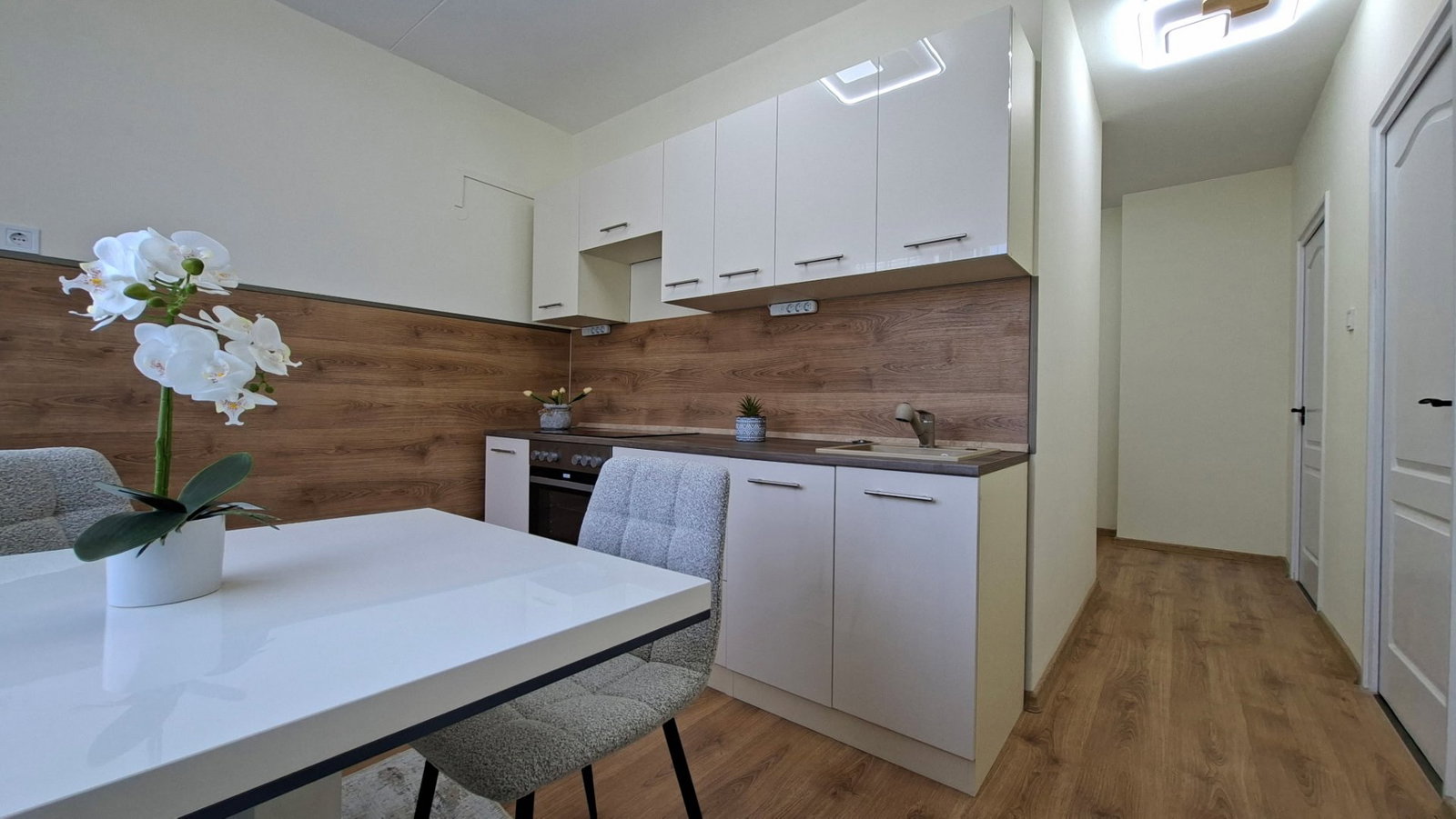 2 bed · 53m² · 68.900.000 ft