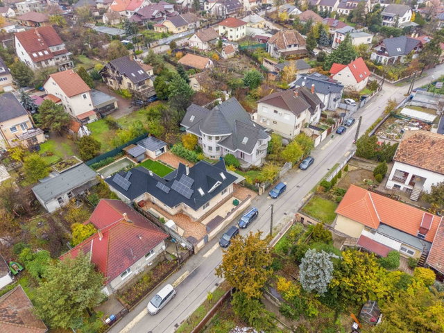 Eladó családi ház, Budapesten, XXI. kerületben, Vitorlás utcában