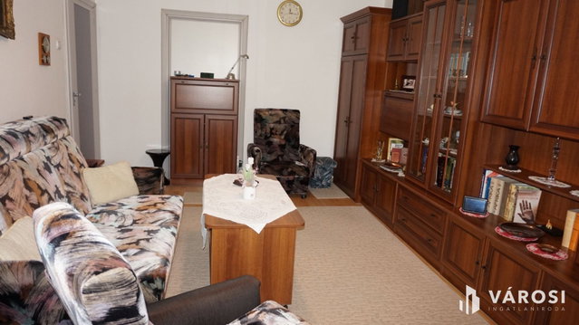 Eladó téglalakás, Hódmezővásárhelyen 43 M Ft, 2 szobás