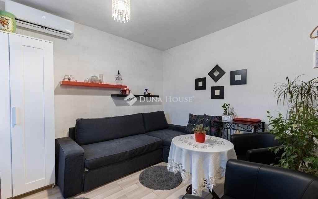 5 bed · 103m² · 74.900.000 ft