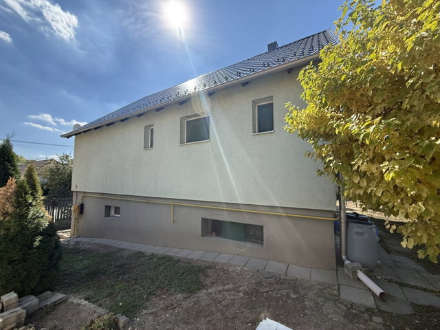Eladó családi ház, Bicskén 75 M Ft, 3 szobás