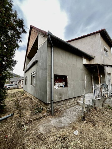 Eladó családi ház, Hosszúhetényen 48.9 M Ft, 5 szobás