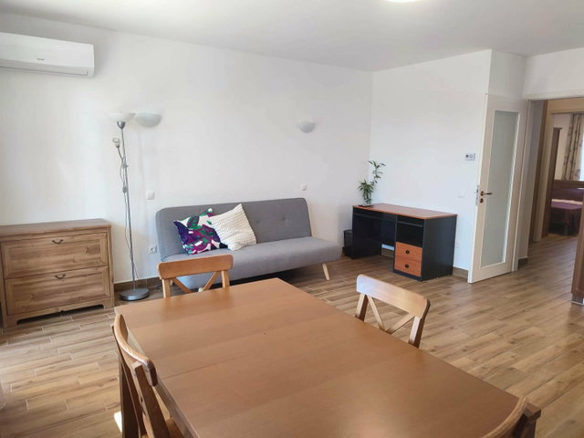 Kiadó téglalakás, albérlet, Pécsett 250 E Ft / hó, 3 szobás