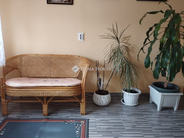 Eladó családi ház, Polgárdin, Béke utcában 89.5 M Ft, 5 szobás