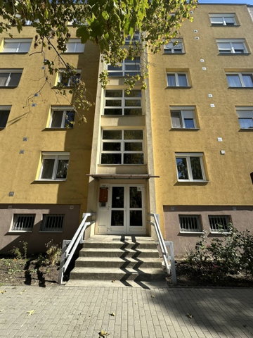 Eladó téglalakás, Kazincbarcikán 31.5 M Ft, 2 szobás
