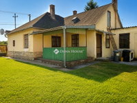 Eladó családi ház, Bakonyszombathelyen 25 M Ft, 3 szobás