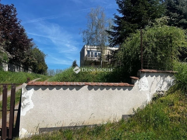 Eladó ikerház, Tóalmáson 39.9 M Ft, 4+1 szobás