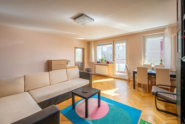 Eladó panellakás, Budapesten, III. kerületben 114.9 M Ft