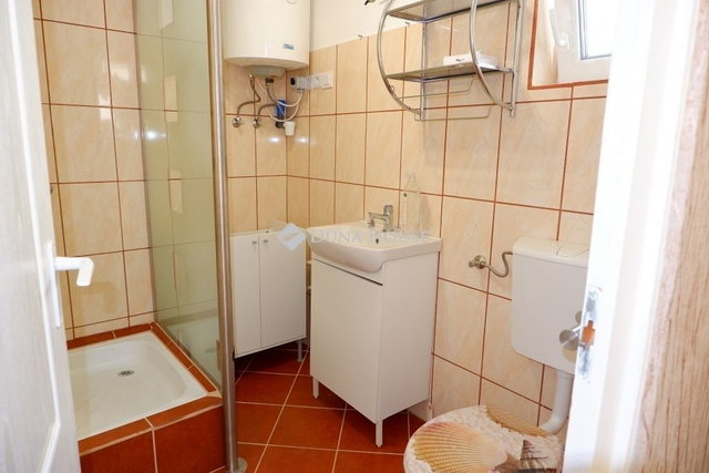 Eladó családi ház, Székesfehérvárott 99.9 M Ft, 5 szobás