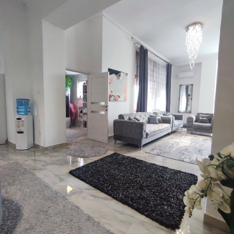 Eladó családi ház, Makón 60 M Ft, 3 szobás