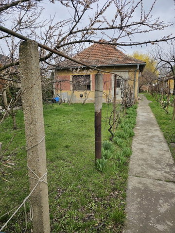 Eladó családi ház, Szolnokon, Városmajor úton 35 M Ft, 2 szobás