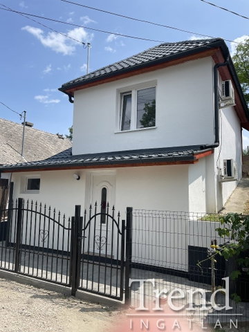 Eladó családi ház, Kulcson 36.9 M Ft, 1 szobás