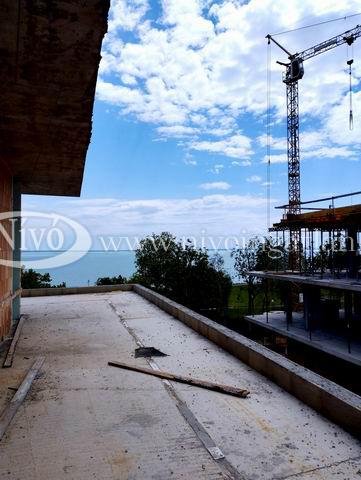 Eladó téglalakás, Balatonalmádiban 260 M Ft, 1+3 szobás