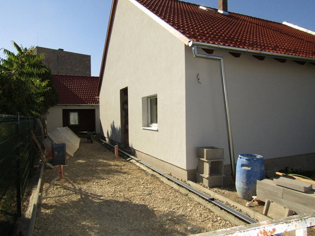 Eladó családi ház, Szigetváron 99.99 M Ft, 4 szobás