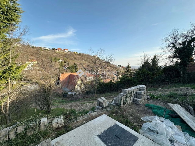 Eladó telek, Pécsett, Nagyszkókói úton 29.9 M Ft