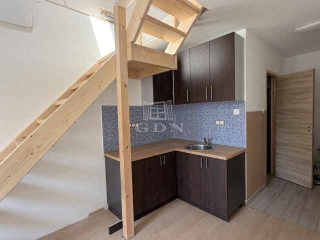 Kiadó téglalakás, albérlet, Dunaharasztin 200 E Ft / hó
