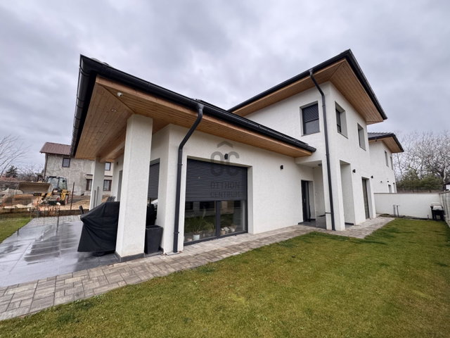 Eladó ikerház, Gödön 149.99 M Ft, 4 szobás