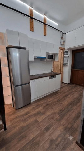 Eladó téglalakás, Budapesten, VI. kerületben 35.9 M Ft, 1 szobás
