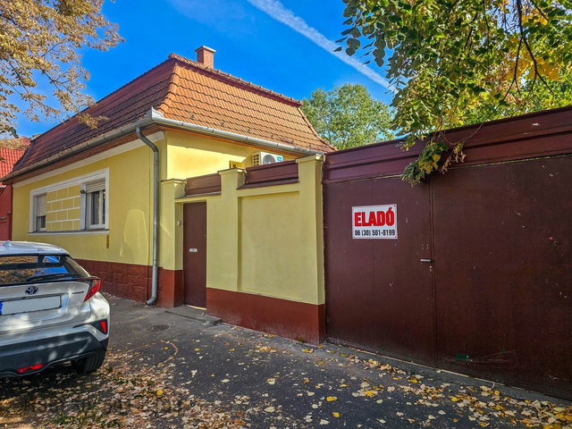 Eladó családi ház, Debrecenben 79.9 M Ft, 3 szobás