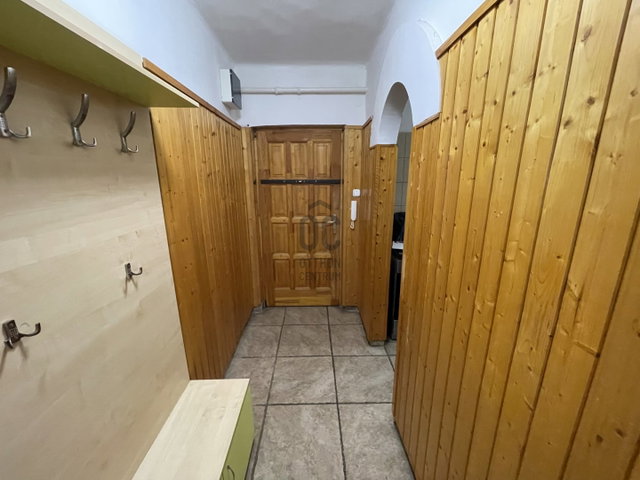 Eladó téglalakás, Dunaújvárosban 34.9 M Ft, 2 szobás
