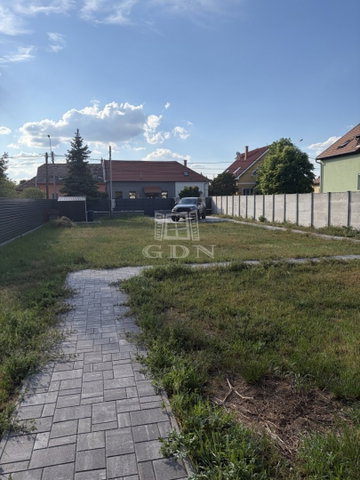 Eladó telek, Budapesten, XVIII. kerületben 99 M Ft