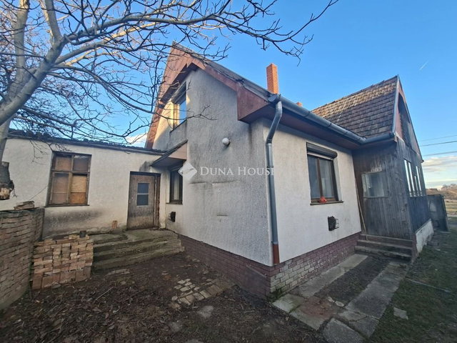 Eladó családi ház, Csapodon 36 M Ft, 4 szobás