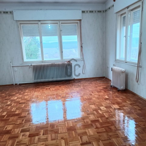 Eladó családi ház, Halmajugrán 28.8 M Ft, 4 szobás