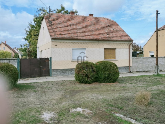 Eladó családi ház, Abdaon 52.99 M Ft, 3 szobás