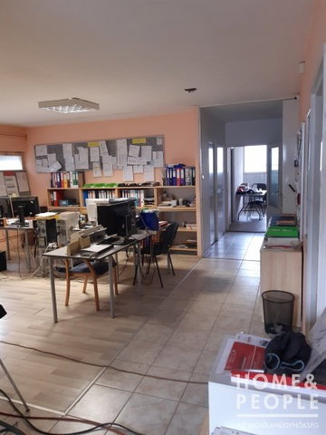 Eladó ipari ingatlan, Makón 150 M Ft, 5 szobás
