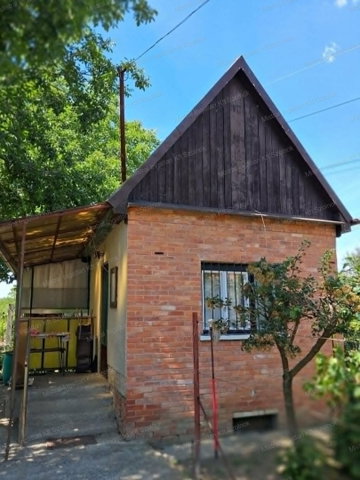 Eladó mezogazdasagi ingatlan, Szolnokon 12.5 M Ft, 1 szobás